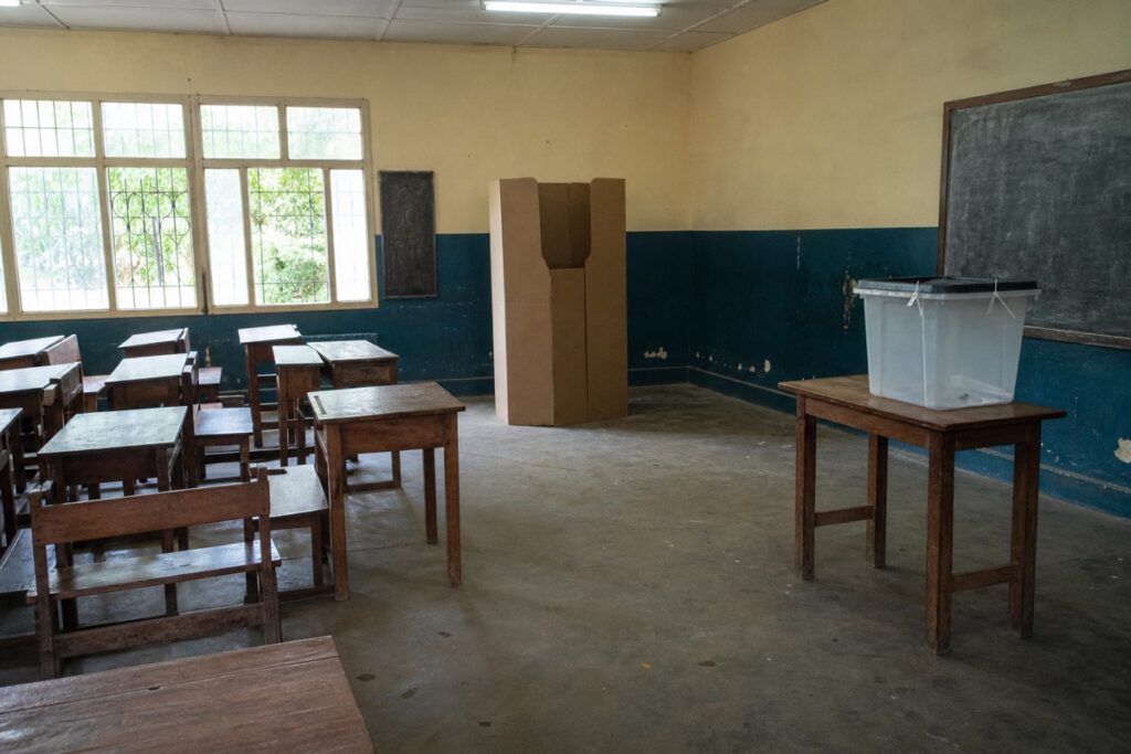 Brazzaville Polls Open to Sparse Turnout