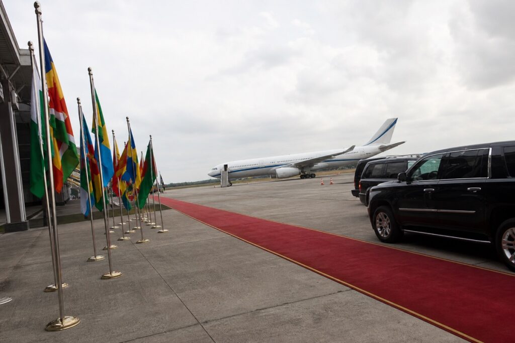 Sassou Nguesso Lands in Pointe-Noire for Family Rites